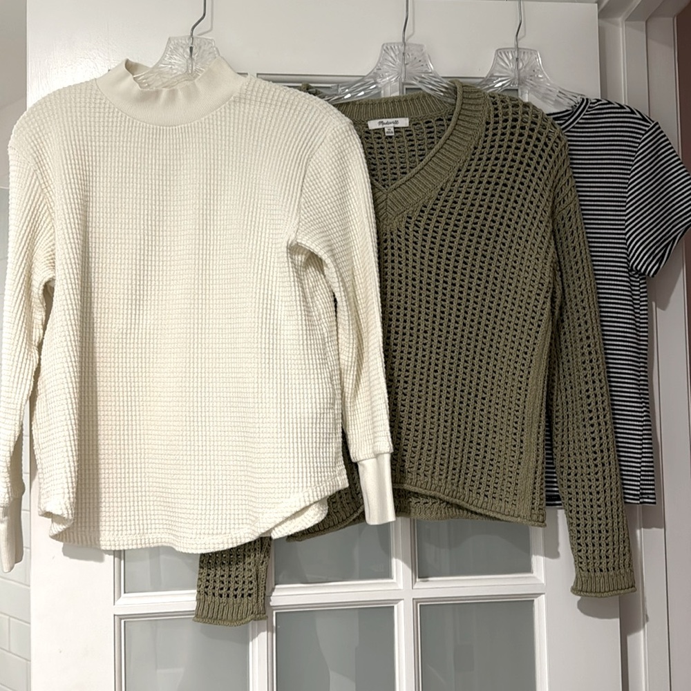 Madewell lot of three tops- sweaters and tee fits size small
